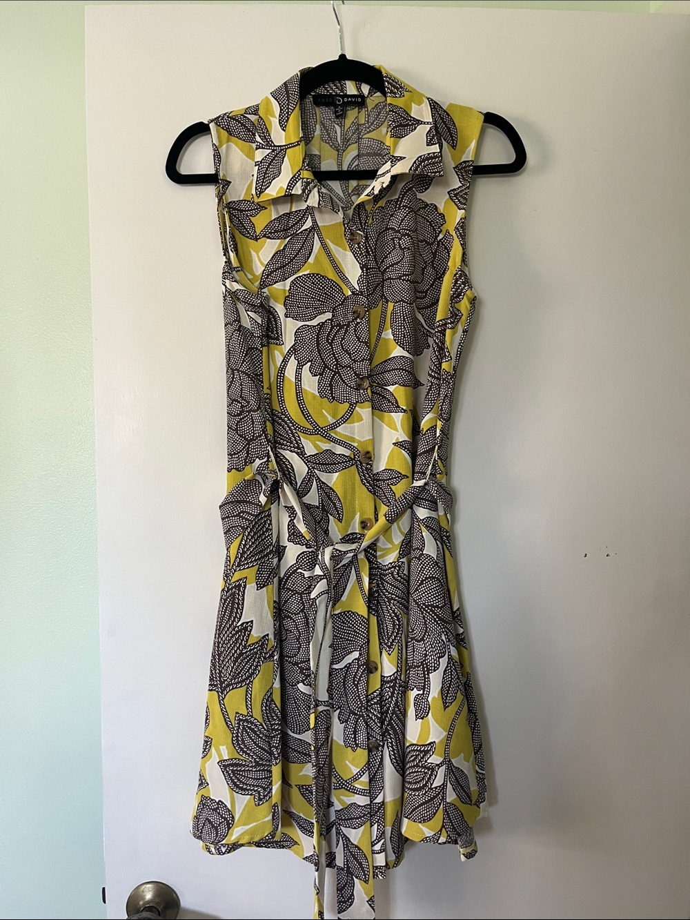 Fred David Yellow and White Sleeveless Floral Shirt Dress